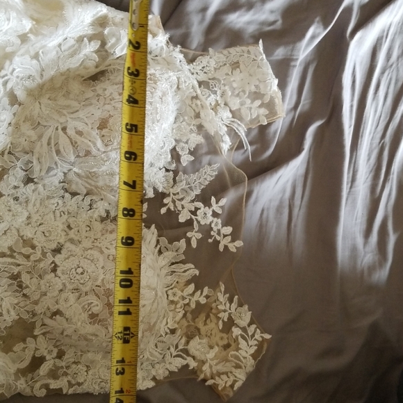 Beautiful Wedding dress - Picture 5 of 8